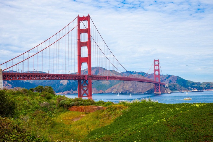 package tour image