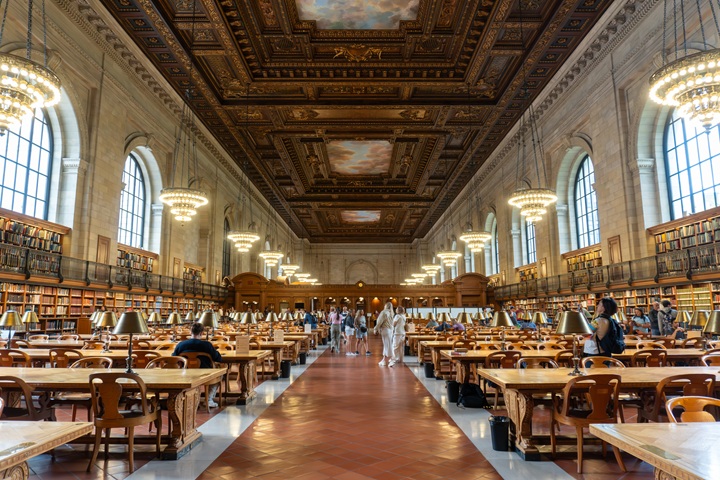 package tour image